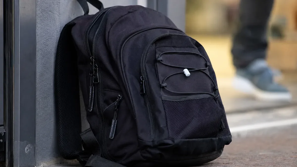 Portfel z dokumentami zniknął z plecaka. 23-latka usłyszała zarzuty
