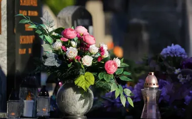 Ile kosztuje pochówek na Cmentarzu Komunalnym w Ostrowcu Świętokrzyskim?