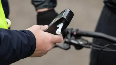 Blisko promil na rowerze w Ostrowcu. 42-latek dostał 2500 zł mandatu
