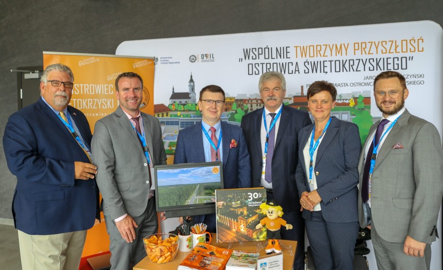 Ostrowieckie stoisko promocyjne na Forum Gospodarczym Polonii Świata