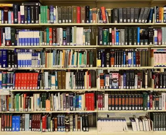 Siła dźwięku - kobiece głosy o odwadze i pasji w bibliotece Ostrowiec