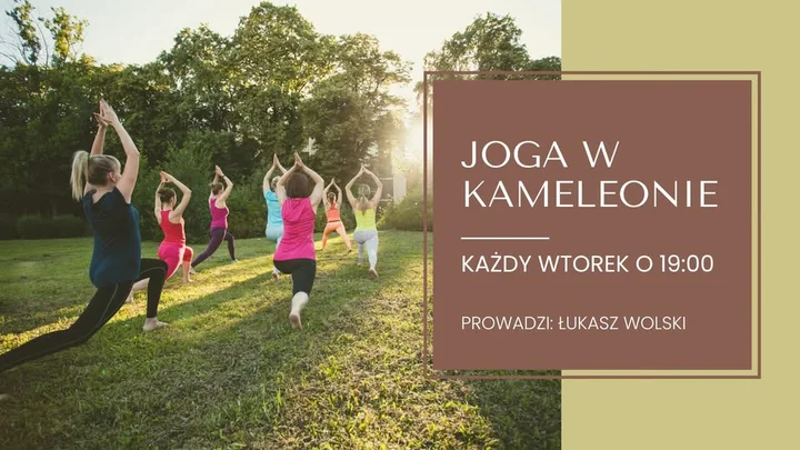 Obrazek przedstawia grafikę promocyjną wydarzenia Regularne zajęcia jogi we wtorki w Klubie Kameleon