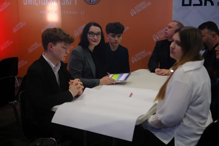 Ostrowiec pisze plan na kolejną dekadę i stawia na mieszkania, pracę oraz zieleń