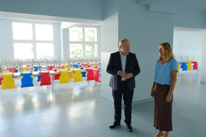 Wielki remont ostrowieckiej „piątki” dobiega końca. Co się zmieniło?