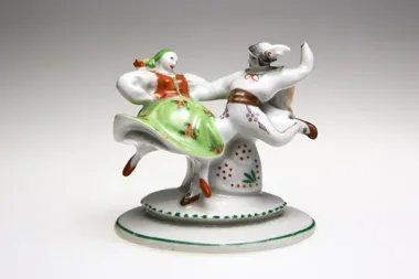 Porcelana z Ćmielowa trafia w ręce uczestników warsztatów