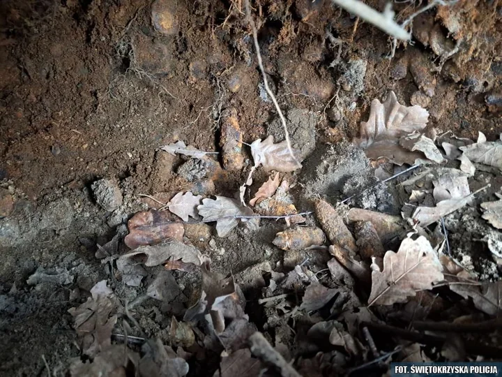Leśniczy trafił na 7 pocisków, a saperzy odkryli ich setki więcej