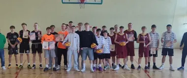 W Staszicu rozstrzygnęły się szkolne mistrzostwa 3x3 powiatu