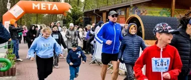 Niebieski Jeżyk znów łączy ludzi. W Ostrowcu liczą się terapia i akceptacja