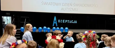 Autyzm pokazany przez sztukę i rozmowę w Browarze Kultury